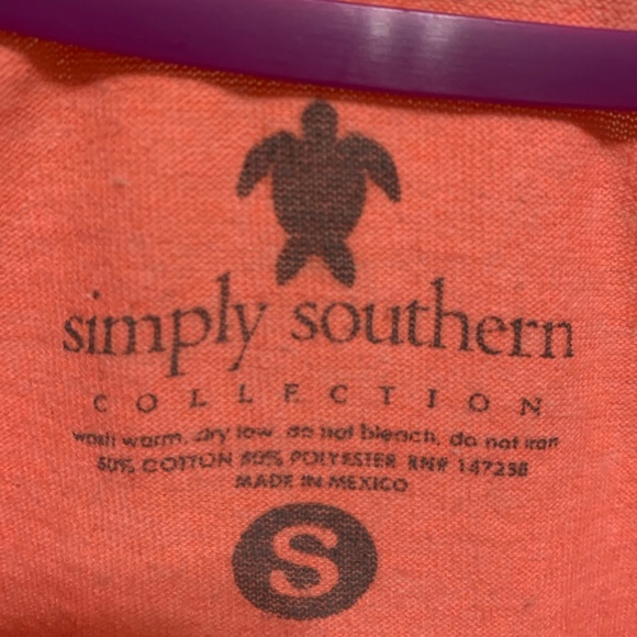 Simply southern coral/orange long sleeve - Picture 3 of 4